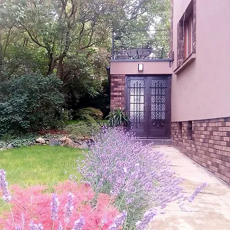 V Zahrade Troja - In The Garden Troja Lejlighed *